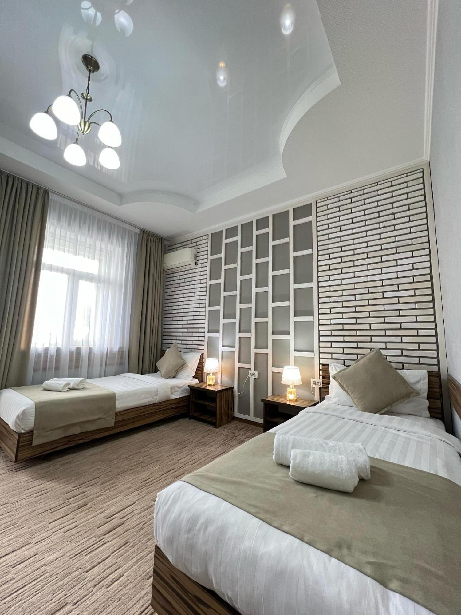 Kausar Hotel Bishkek Exterior foto