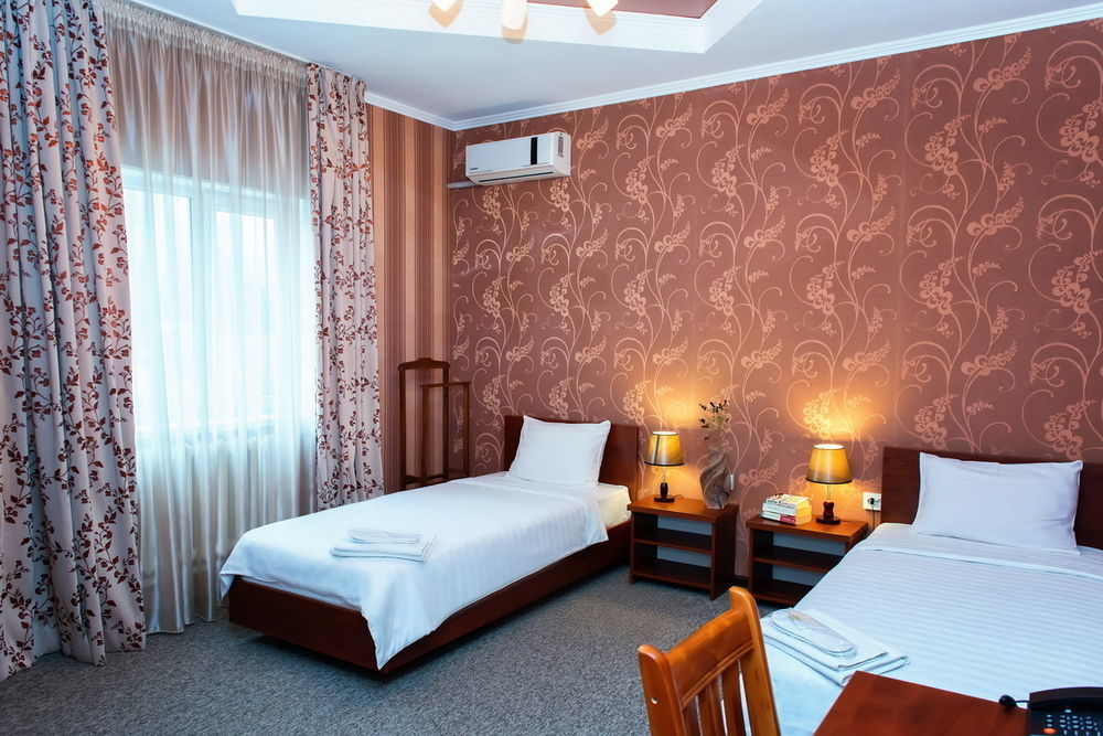 Kausar Hotel Bishkek Exterior foto